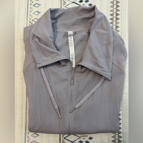Lululemon New Rituals Jacket in Iced Iris - Picture 2 of 9
